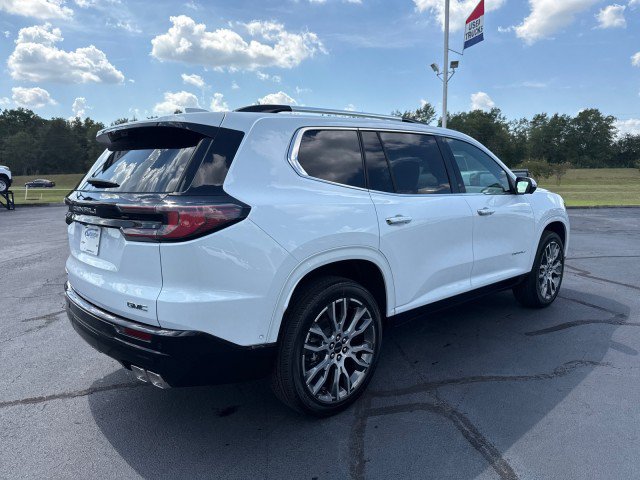 New 2026 GMC Acadia Denali Ultimate FWD image 3