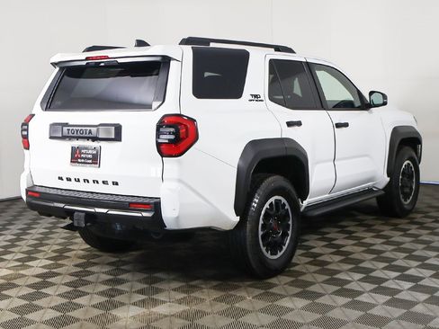 Used 2025 Toyota 4Runner TRD Off-Road image 9