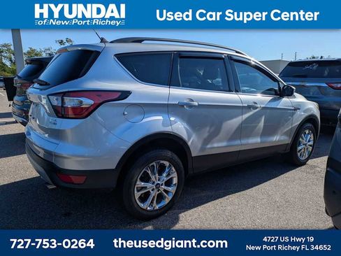 Used 2018 Ford Escape SEL AWD/4WD image 2