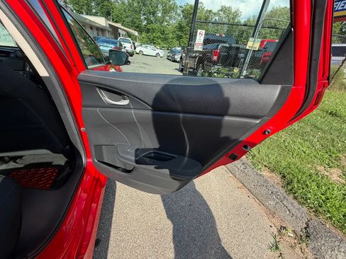 Used 2016 Honda Civic EX image 17