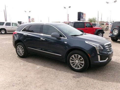 Used 2018 Cadillac XT5 Luxury w/ Driver Awareness Package FWD image 5