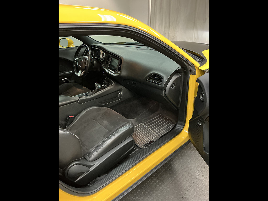 Used 2018 Dodge Challenger GT w/ Technology Group AWD/4WD image 22