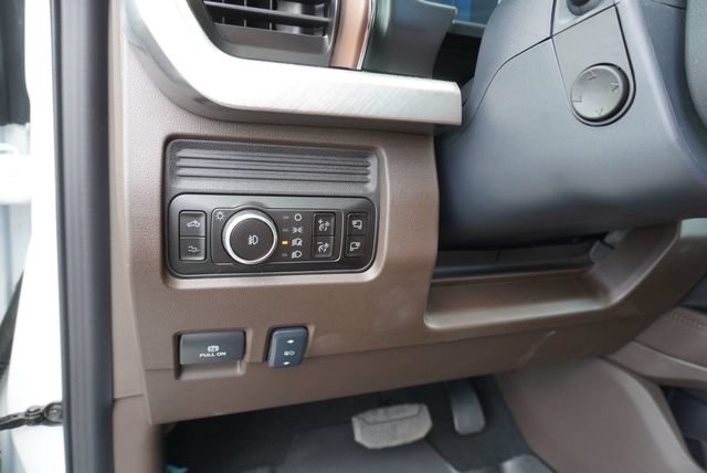 Used 2026 Ford F350 King Ranch AWD/4WD image 35