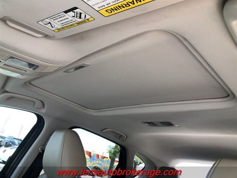 Used 2017 MAZDA CX-5 Touring w/ Preferred Equipment Package FWD image 15