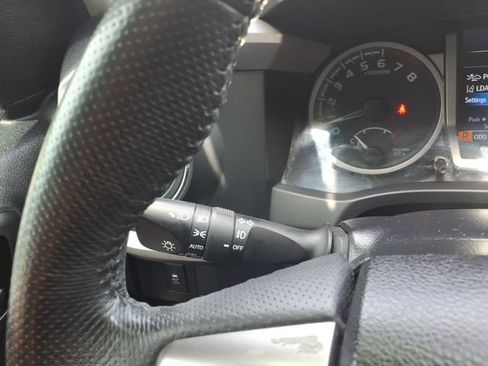 Used 2021 Toyota Tacoma SR5 RWD image 20