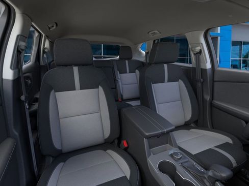 New 2025 Chevrolet Blazer LT image 16