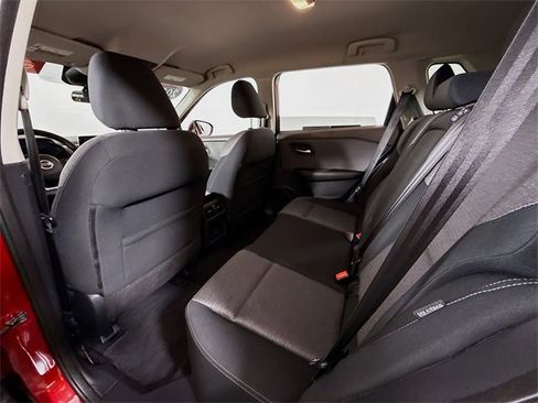 Certified 2021 Nissan Rogue SV image 10