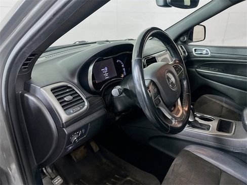 Used 2020 Jeep Grand Cherokee Altitude image 9