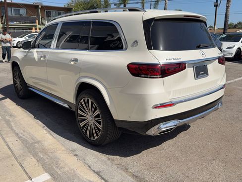Used 2023 Mercedes-Benz Maybach GLS 600 4MATIC image 5