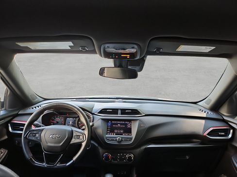 Used 2023 Chevrolet TrailBlazer RS FWD image 39