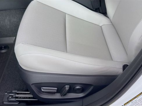 New 2026 Toyota Prius XLE image 11