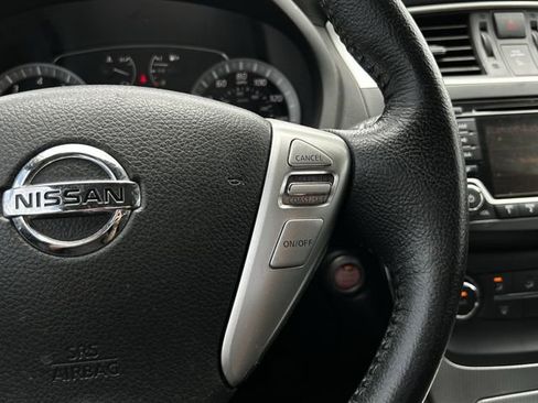 Used 2015 Nissan Sentra SR FWD image 16