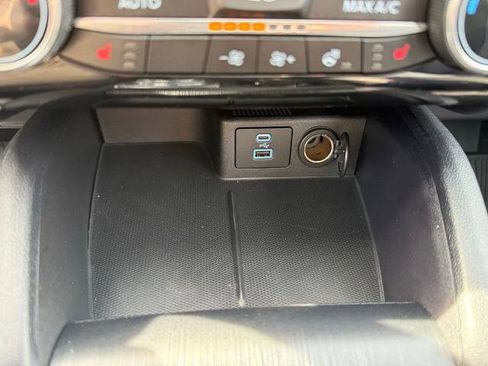 Certified 2022 Ford Escape SEL w/ SEL Stealth AWD Package image 23
