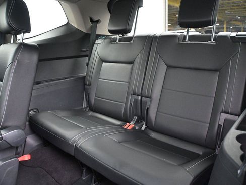 Used 2022 Volkswagen Atlas SEL AWD/4WD image 12