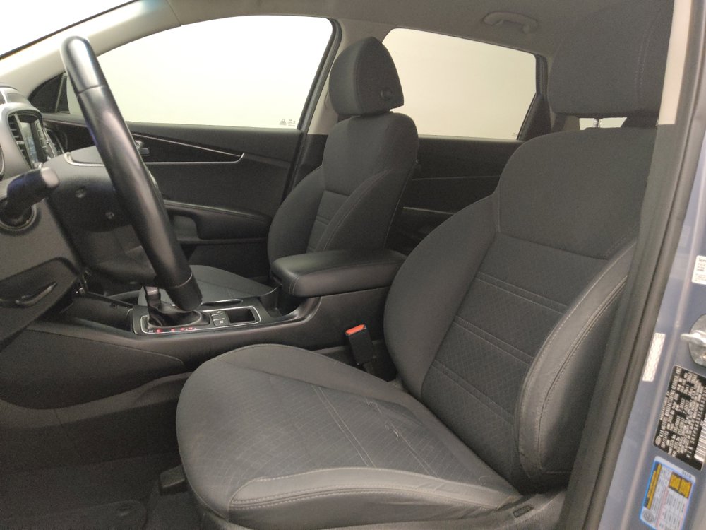 Used 2020 Kia Sorento LX w/ LX I4 Convenience Package FWD image 17
