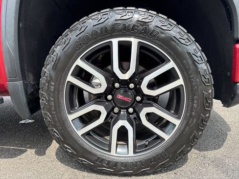 Certified 2022 GMC Sierra 1500 AT4 w/ AT4 Premium Package AWD/4WD image 53