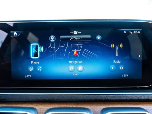 Used 2024 Mercedes-Benz GLE 350 4MATIC w/ Driver Assistance Package image 22