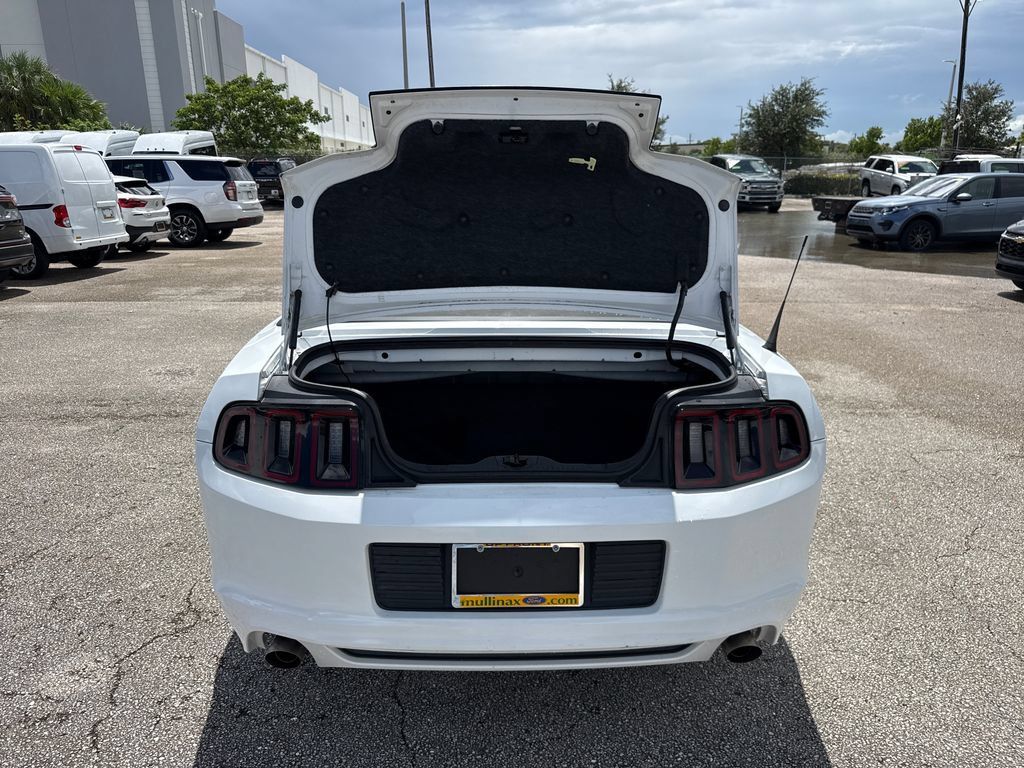 Used 2014 Ford Mustang Premium RWD image 26