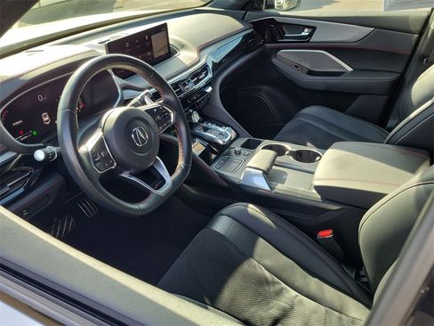 Used 2023 Acura MDX A-Spec image 10