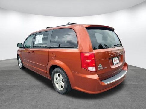 Used 2012 Dodge Grand Caravan SXT FWD image 24