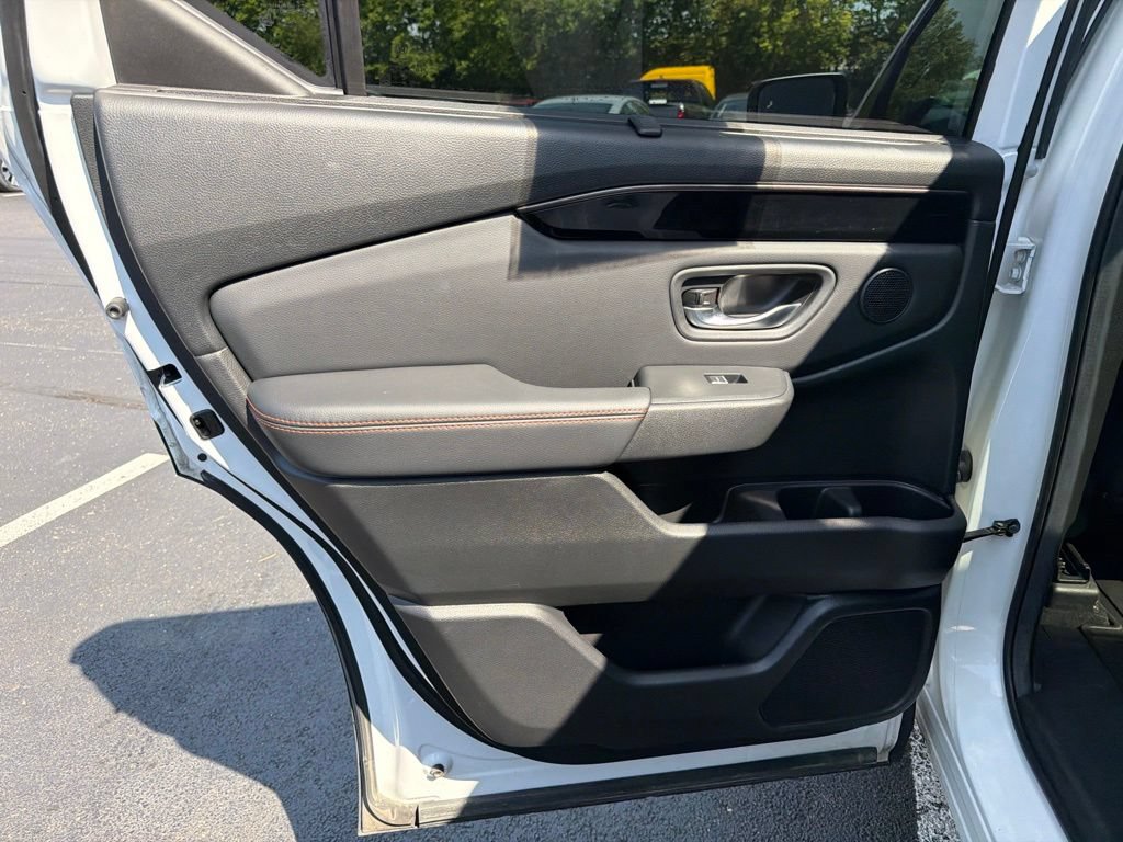 Certified 2025 Honda Pilot TrailSport image 20