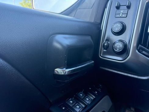 Used 2018 Chevrolet Silverado 1500 LT w/ All Star Edition AWD/4WD image 17