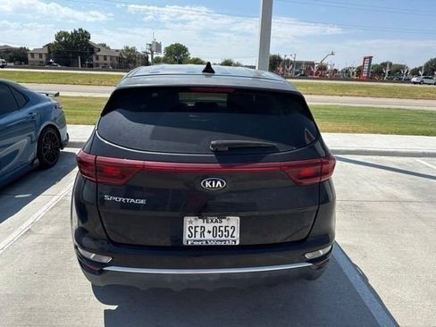 Used 2021 Kia Sportage LX AWD/4WD image 7