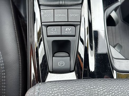 Used 2026 Toyota Camry XSE w/ Premium Package AWD/4WD image 37
