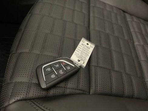 New 2026 Cadillac Escalade Platinum Sport w/ LPO, ONYX Package image 44