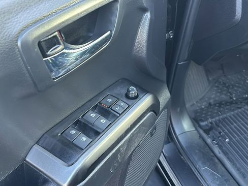 Used 2023 Toyota Tacoma TRD Sport image 14