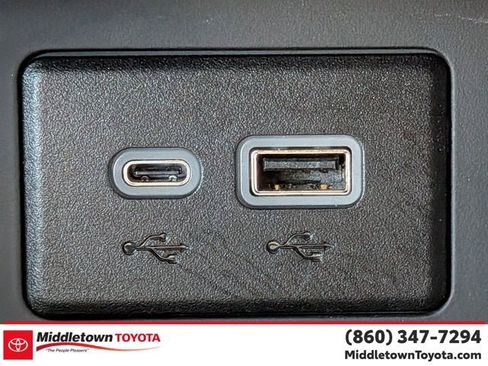 Used 2023 GMC Acadia SLE w/ Driver Convenience Package AWD/4WD image 26