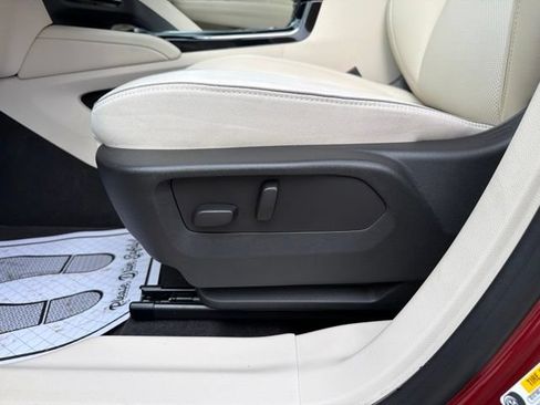 Certified 2023 Buick Envision Essence AWD/4WD image 14