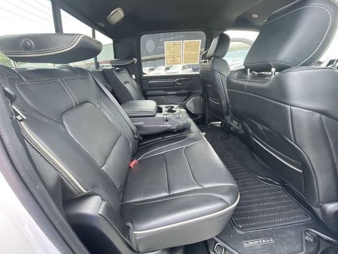 Used 2019 RAM 1500 Limited AWD/4WD image 18