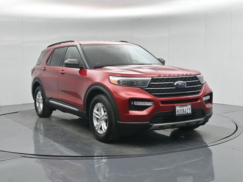 Used 2020 Ford Explorer XLT w/ Equipment Group 202A image 63