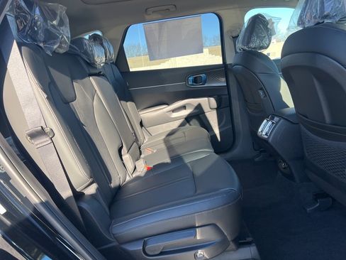 New 2026 Kia Sorento S image 14