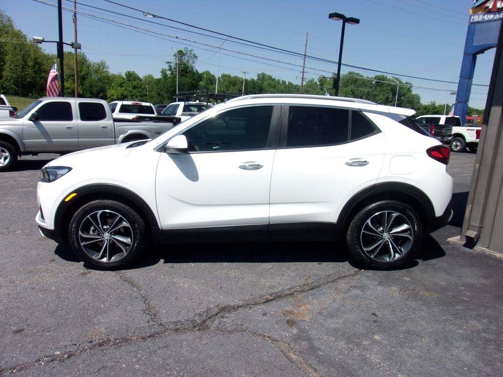 Used 2021 Buick Encore GX Select FWD image 2
