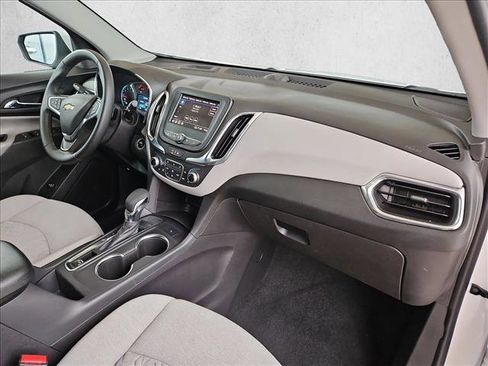Used 2024 Chevrolet Equinox LT FWD image 27