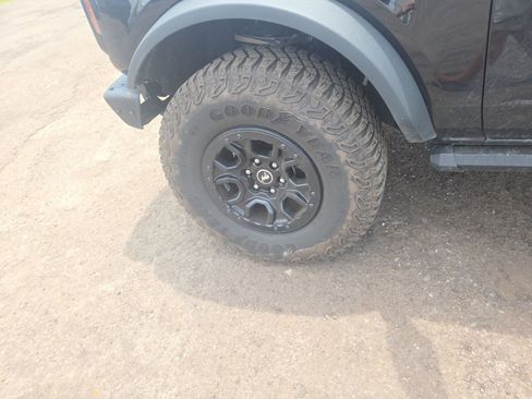 Used 2024 Ford Bronco Wildtrak AWD/4WD image 13