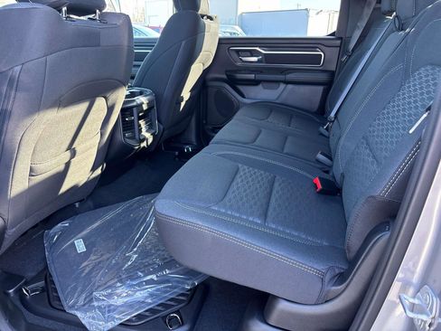 Used 2025 RAM 1500 Big Horn AWD/4WD image 6
