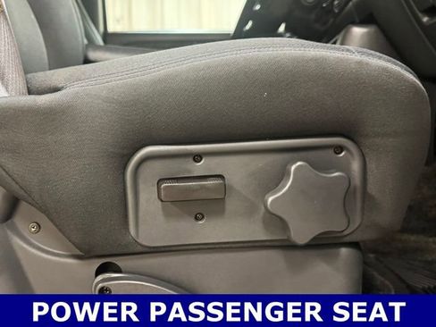 Used 2002 Chevrolet Avalanche 4x4 w/ Off-Road Suspension Pkg image 36