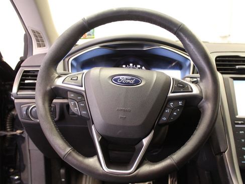 Used 2014 Ford Fusion Titanium FWD image 8