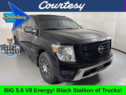 Used 2021 Nissan Titan SV w/ SV Convenience Package
