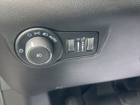 Used 2022 Jeep Compass High Altitude AWD/4WD image 25