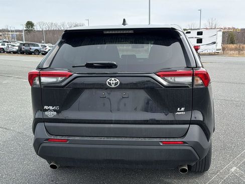 Used 2023 Toyota RAV4 LE image 8