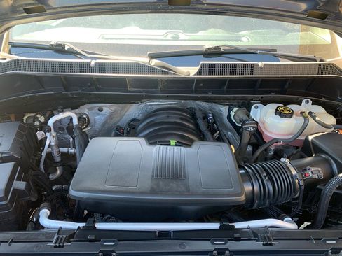 Used 2020 Chevrolet Silverado 1500 W/T w/ Trailering Package image 9