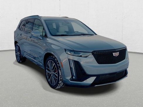 Used 2025 Cadillac XT6 Sport w/ LPO, Floor Liner Package image 3