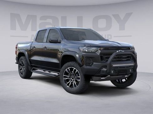 New 2026 Chevrolet Colorado Trail Boss w/ Off-Road Front Bumper Package AWD/4WD image 10