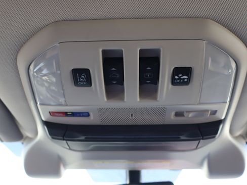 Used 2019 Subaru Ascent Touring w/ Popular Package #2A image 32