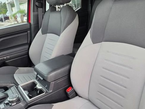 Used 2024 Toyota Tacoma TRD Sport AWD/4WD image 16