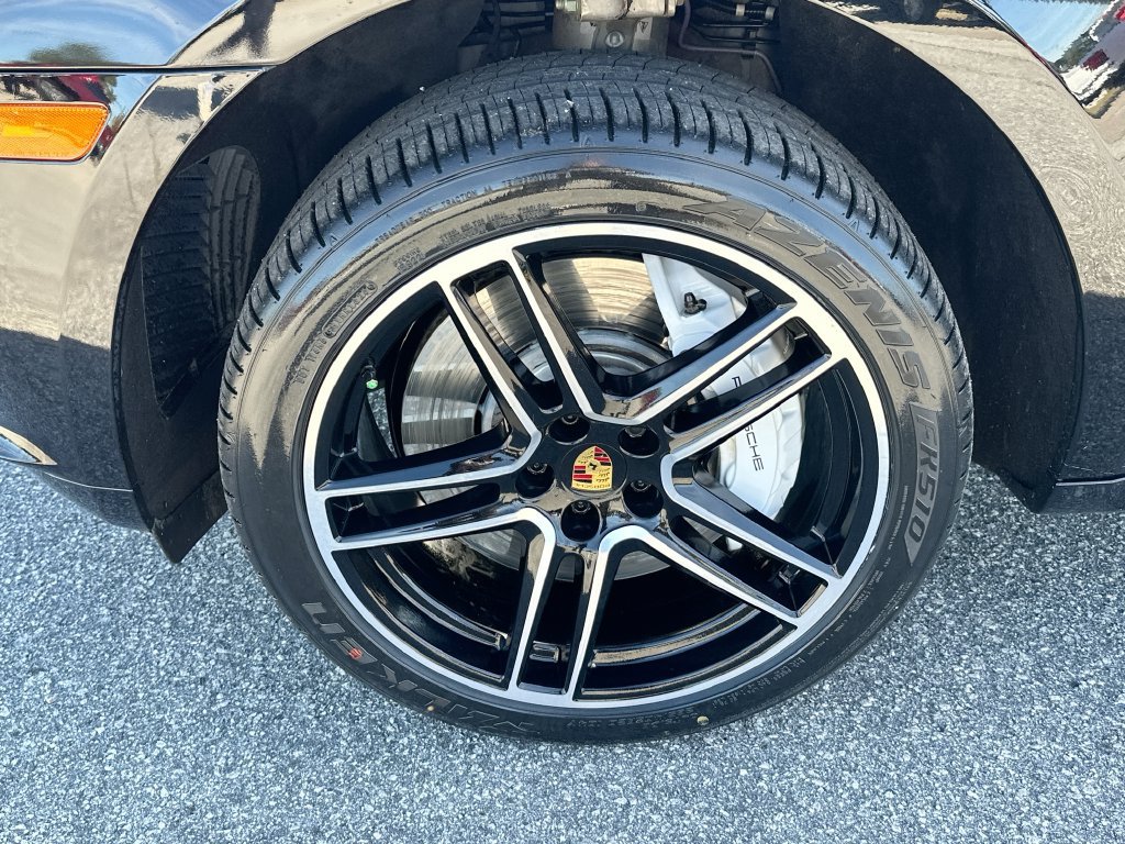 Used 2020 Porsche Macan Turbo AWD/4WD image 24
